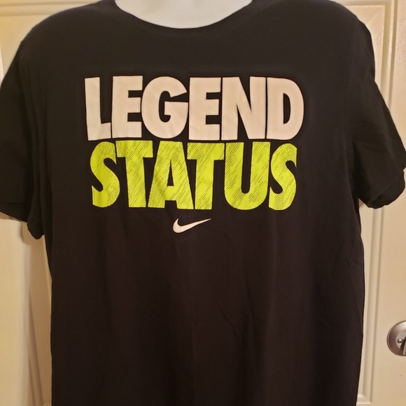 nike legend status t shirt